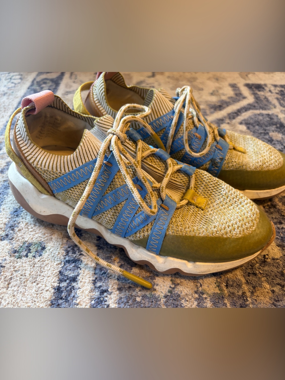 Madewell Women’s Olive Green and Blue Knit Lace-Up Sneakers